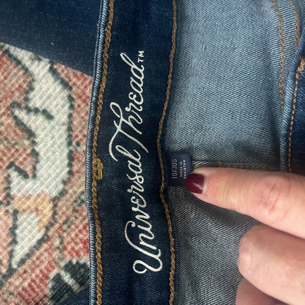 Universal Thread skinny jeans. Size 10s
